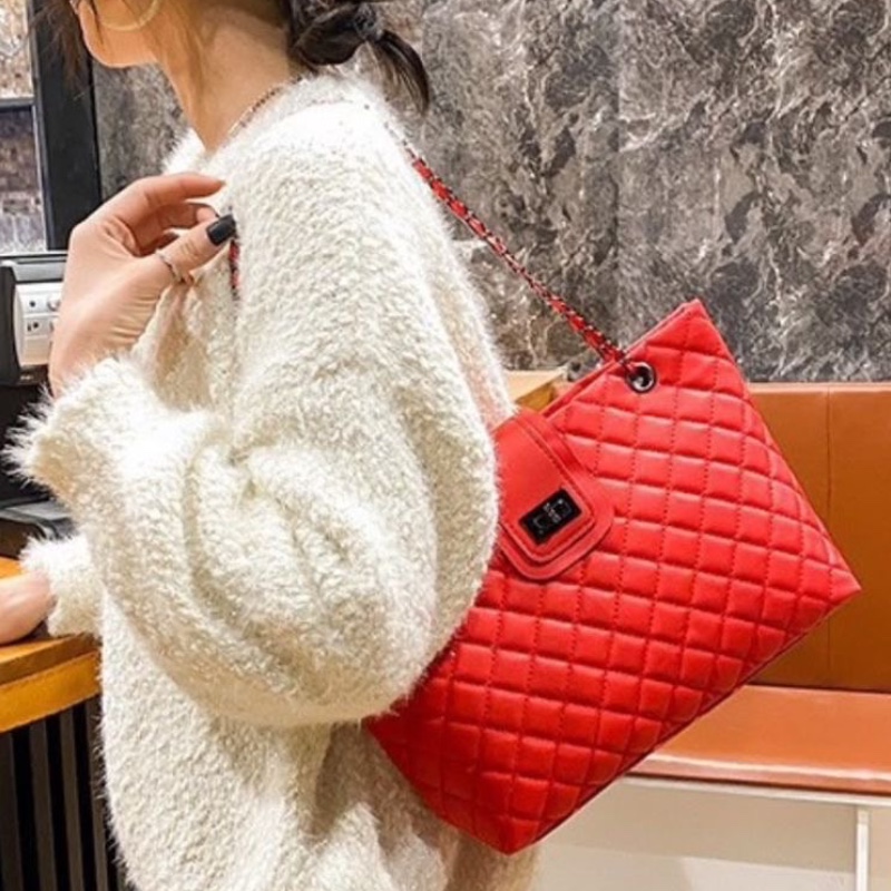 Shoulder bag