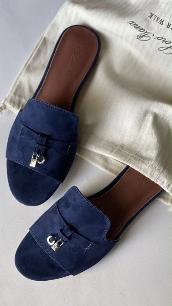 Sleek flops