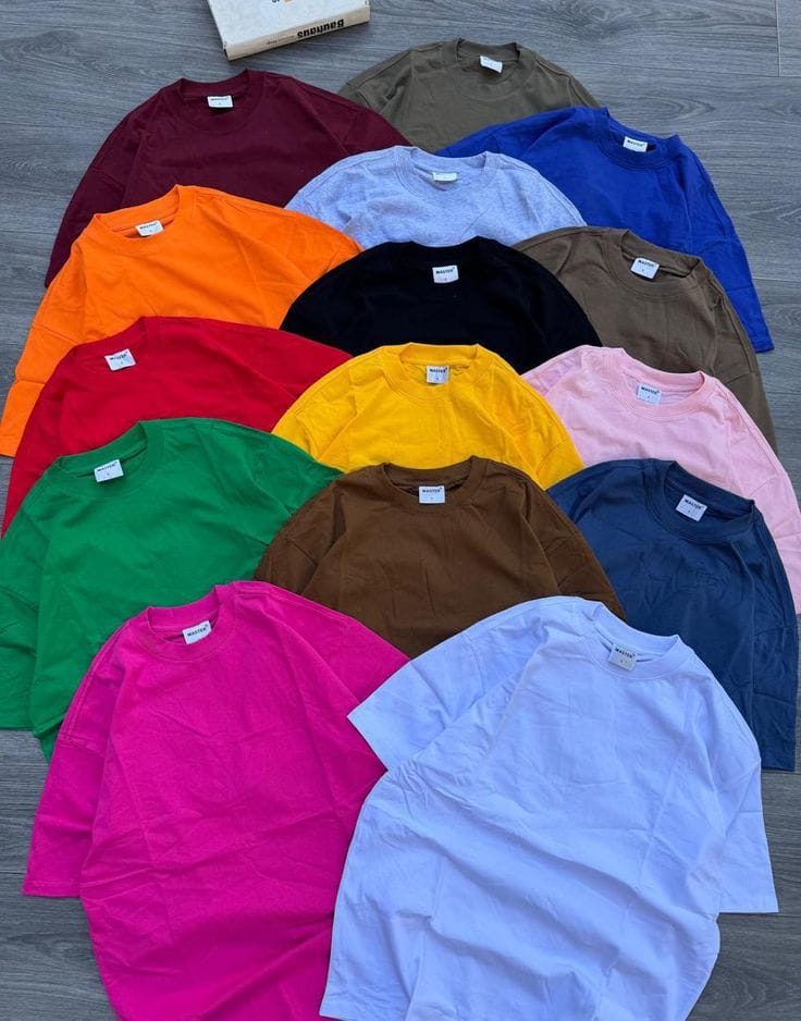 Bulk order of Unbranded T-Shirts